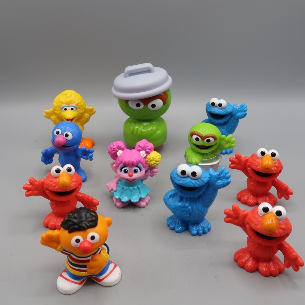Sesame Street Figure Oscar Abby Elo Ernie Cookie Grover Toy Lot of 11